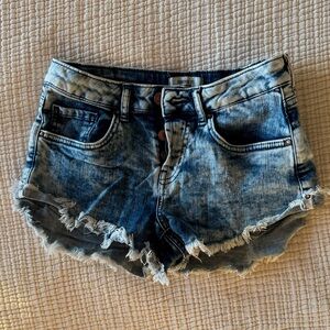Forever 21 Denim Distressed Women Shorts